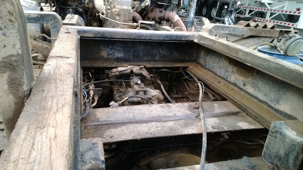 10ล้อดั้มNISSAN UD 230 แรง คันนื้ได้เดิมๆ รถห้างแท้ เล่มพร้อม ภาษีไม่ขาด  (วิ่งงานเพิ่งเสร็จ.กำลังล้างอยู่...)..