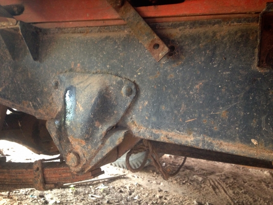 ขาย 4ล้อกลาง Isuzu elf 74hp เครื่องเดิมเกียร์เดิม ช่วงล่างดีคัสซีเสริมแล้ว ยางดี4เส้น หัวบางเดิม ภายในพอใช้ สีสันพอใช้ กระบะพื้นไม้คอกเหล็กสภาพดี ทะเบียนขาด3ปี เก็บสีสวยเลย ขายตามสภาพ พร้อมใช้งาน ราคาต่องรองได้เด้อ พี่น้องครับ