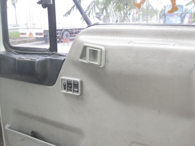 ขายหกล้อ FF3H กระบะเหล็ก 7.2 เมตร เปิดสามด้านเครื่อง 195 สวยพร้อมใช้ โทร 088-4501277