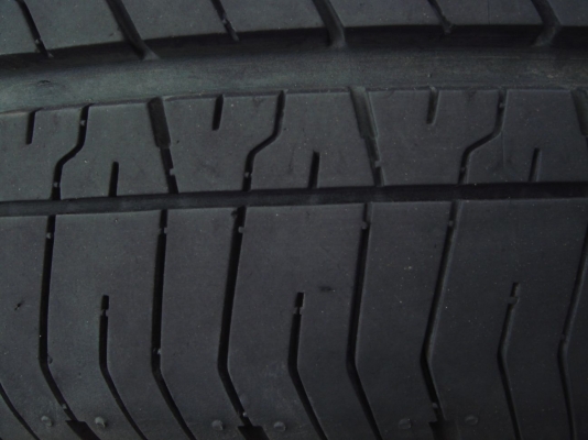 ขายยางพร้อมแม็ก 5x17 สีไฮเปอร์แบล็ค หน้า8.5 หลัง9.5