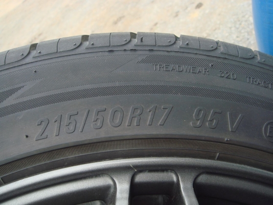 ขายยางพร้อมแม็ก 5x17 สีไฮเปอร์แบล็ค หน้า8.5 หลัง9.5