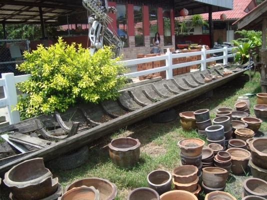 เรือไม้โบราณ ยาว 10 เมตร