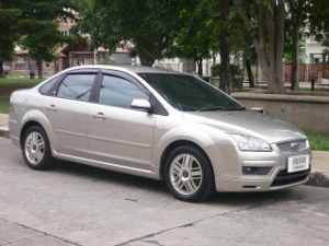 ขายรถ FORD FOCUS 1.8 GHIA ABS AIRBAGคู่ ปี 2007 เกียร์ออโต้2ระบบ ตัวTopแอร์ออโต้ แยกซ้ายขวา