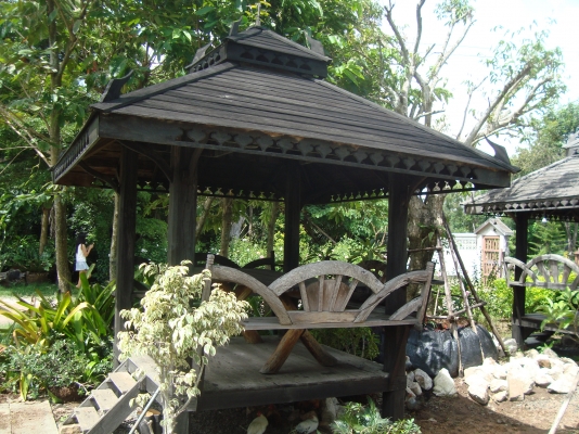 ศาลาไม้ทั้งหลัง