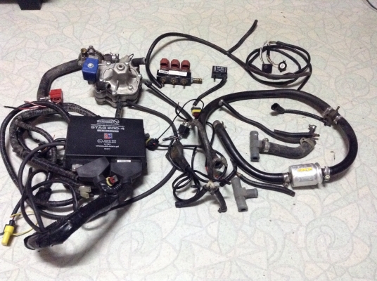 ขายชุดแก๊สLPG หัวฉีด auto gas ac มือสอง 3000 บาท(หม้อต้มโทมัส)