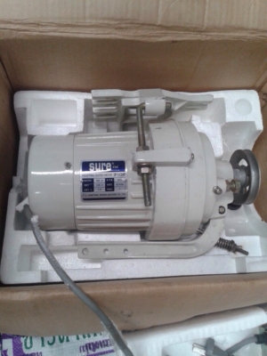 ขายมอเตอร์จักร SURE 1/2 HP. 2800 RPM. ของใหม่อยู่ในกล่อง มี 4 ตัวครับ