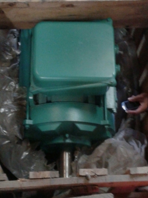 ขายมอเตอร์ US motor 25 HP. 380V 1450 RPM. made in USA เป็นของใหม่อยู่ในลัง พร้อมใช้งาน มีหลายตัวครับ