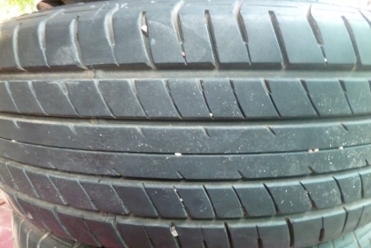 ขายล้อกะทะมาสด้ 2 + ฝาครอบ + ยาง ขอบ 15 นิ้ว ขายล้อกะทะมาสด้ 2 + ฝาครอบ + ยาง ขอบ 15 นิ้ว