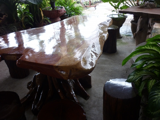 ขาย โต๊ะไม้มะค่าเก่างามๆต่อ