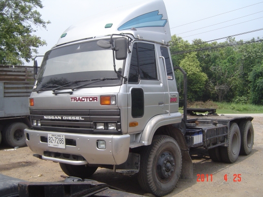 ขายรถ NISSAN DIESEL 290 แรงม้า 22 ล้อ พร้อมหาง 3 เพลา