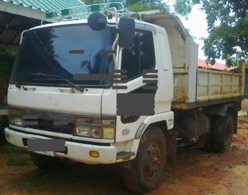 MITSUBISHI FUSO 165 HP 6D14 หกล้อดั๊มพ์ กระบะดั๊มพ์เหล็ก 6 ตันความยาว 3.80 เมตรสภาพสวย เครื่องแน่นแรงดี หัวเก๋งไฟตาหวานสวยไม่มีผุกร่อน ภายในเก๋งคอนโซลสวยครบ พวงมาลัยเพาเวอร์ ระบบเบรคทริ๊ปฟี้ครบครัน ช่วงล่างใหญ่คัชซีสวย ยาง 9.00 ขอบ 20 สภาพดีพร้อมใช้งาน เอ