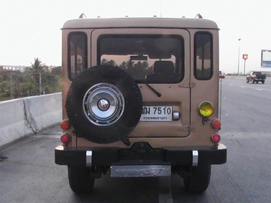 ขายรถจี๊ป Jeep สภาพดี แต่งภายใน มีแอร์