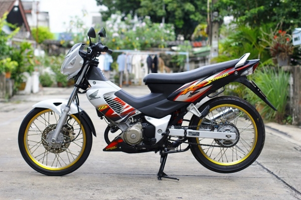 ขาย โซนิค ล้อทอง เดิมๆ สวยๆ  รถมือเดียว