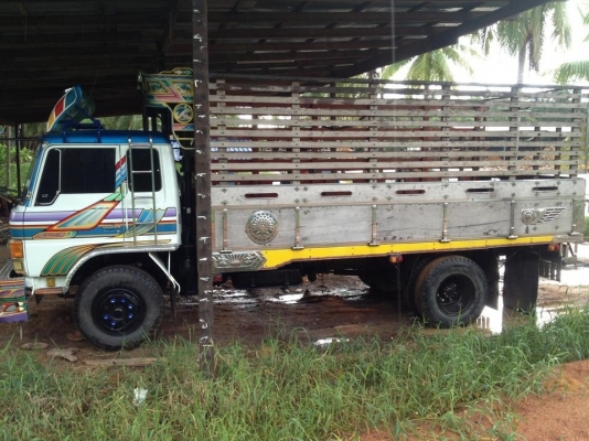 ขายรถบรรทุก 6 ล้อ HINO