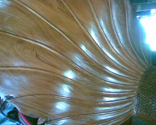 ปลากัดแกะสลักไม้สักทอง