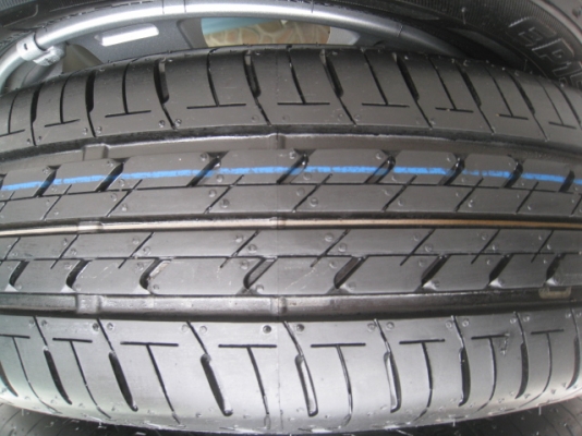 ขายล้อแม็ก Mitsubishi mirage ป้ายแดง 14"x4.5" et46 4รู100 +ยางปี13  สนใจติดต่อเล็กคลองสามครับ (081-3747940)