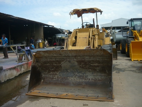 รถตัก 2 คิว Cat 920-75J-1910 รถเก่านอก พร้อมใช้งาน ราคาเพียง 1.17 ล้าน เพียงคันเดียวเท่านั้น