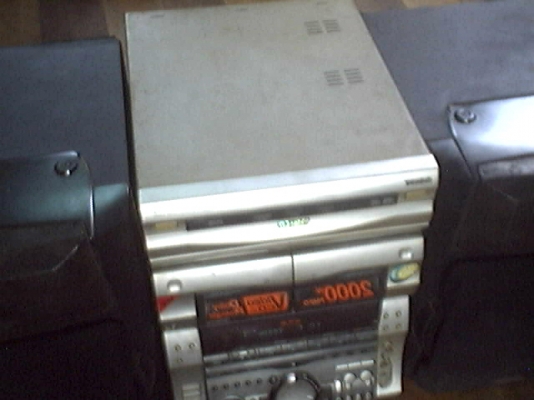 ขายเครื่องเสียงบ้านsonyกับลำโพง3ทางชาร์ปดอก8นิ้วแยกขายได้