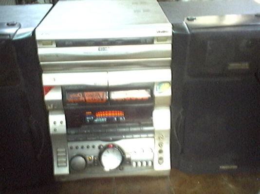 ขายเครื่องเสียงบ้านsonyกับลำโพง3ทางชาร์ปดอก8นิ้วแยกขายได้