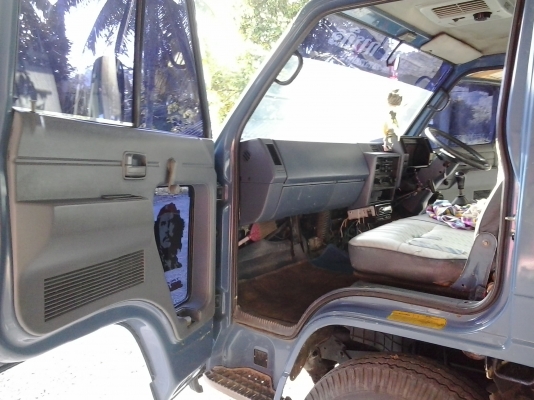 ขายISUZU NPR 115HP รถสมบูรณ์สุดๆ หรือแลกกับรถไถก็ได้ครับ ส่วนต่างค่อยว่ากัน