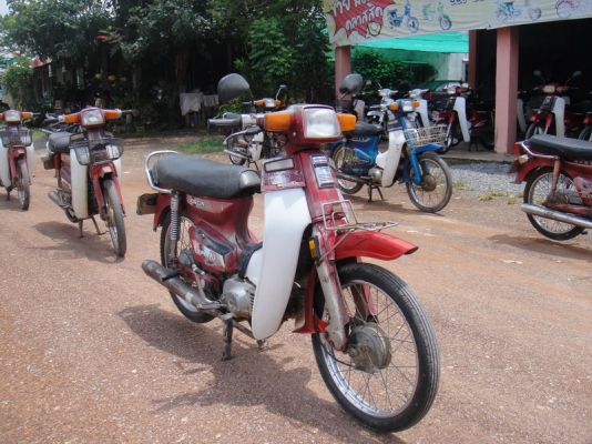 ขาย นันทิดา สีแดง สภาพเดิมสวยพร้อมใช้ ( ทะเบียนพร้อมชุดโอน )