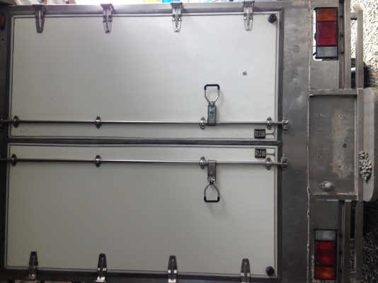 ขายรถ Hino 4 ล้อ ตู้เย็น รถสวยสภาพดีมาก สนใจติดต่อ 087-7153399, 081-7233267 ขายรถ Hino 4 ล้อ ตู้เย็น รถสวยสภาพดีมาก สนใจติดต่อ 087-7153399, 081-7233267