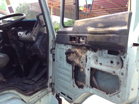 มาอีกแล้วครับ6ล้อ ร็อกน้อยราคาย่อมเยาครับ มาอีกแล้วครับ6ล้อ ร็อกน้อยราคาย่อมเยาครับ