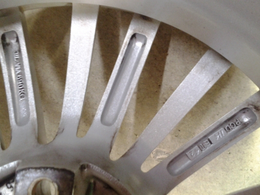 18 5รู ก้านยก  มีคู่เดี่ยว