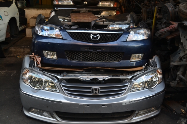 ขายแผงหน้าตัด MAZDA 323 (protege)