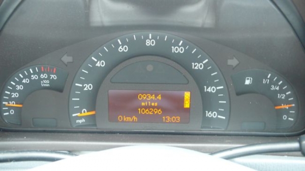 Benz C220 Kom Avantgarde ปี'02