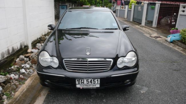 Benz C220 Kom Avantgarde ปี'02