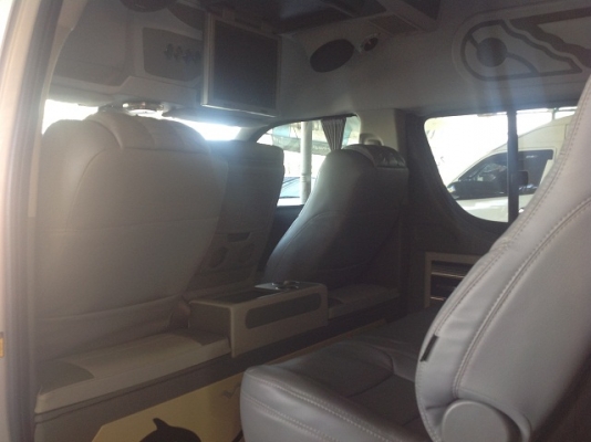 Commuter ปี 2005 2.5 D4D Commuter ปี 2005 2.5 D4D