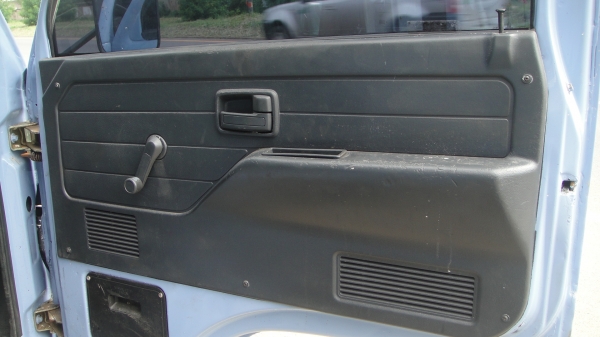 ISUZU NKR110แรง รถห้างแท้ ดาวน์45000ผ่อน11000/36เดือน