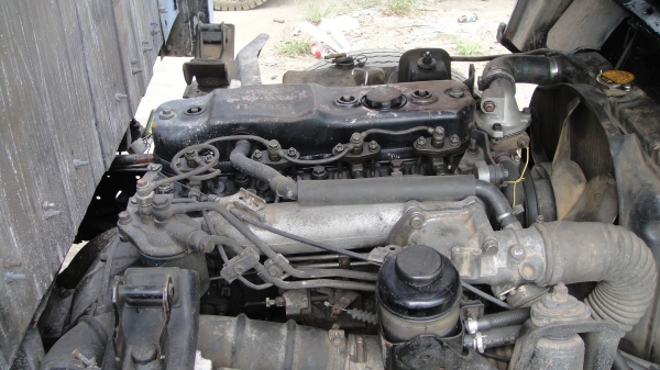 ISUZU NKR110แรง รถห้างแท้ ดาวน์45000ผ่อน11000/36เดือน