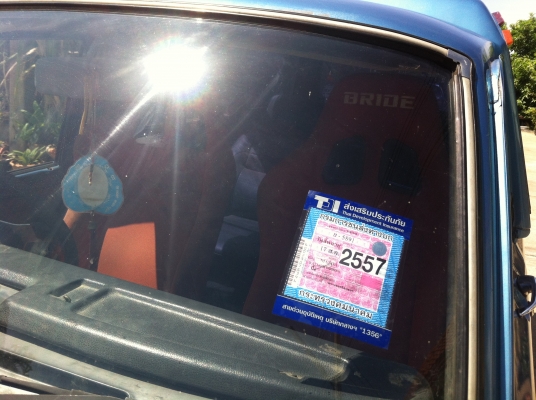 มาสด้า แฟมีเลีย ปี92  ติดแก็สแล้ว รถบ้านพร้อมใช้ 33000 ด่วนๆ