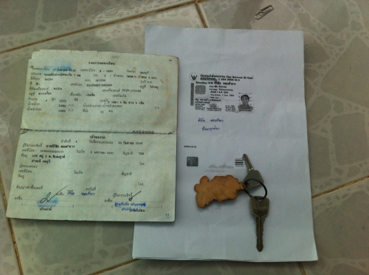 มาสด้า แฟมีเลีย ปี92  ติดแก็สแล้ว รถบ้านพร้อมใช้ 33000 ด่วนๆ