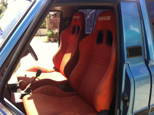 มาสด้า แฟมีเลีย ปี92  ติดแก็สแล้ว รถบ้านพร้อมใช้ 33000 ด่วนๆ