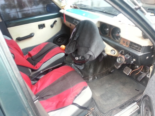 ขายด่วนครัย mazda 323 รถใช้งานไดปรกติติดแก๊สแล้วครับ 081-0999013