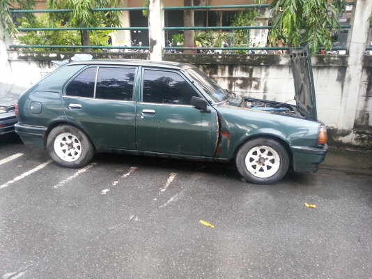 ขายด่วนครัย mazda 323 รถใช้งานไดปรกติติดแก๊สแล้วครับ 081-0999013