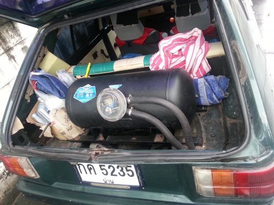 ขายด่วนครัย mazda 323 รถใช้งานไดปรกติติดแก๊สแล้วครับ 081-0999013