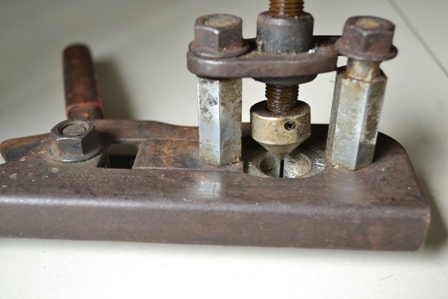 เครื่องมือบานท่อทองแดงแบบคีมบีบ ขนาดนิ้ว 5/8,1/2,3/8,1/4 TAIWAN