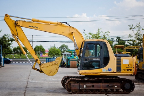 รถขุด Komatsu PC120-6 รถเก่านอก นำเข้าจากญี่ปุ่น พร้อมลุยงาน 091 695-6445