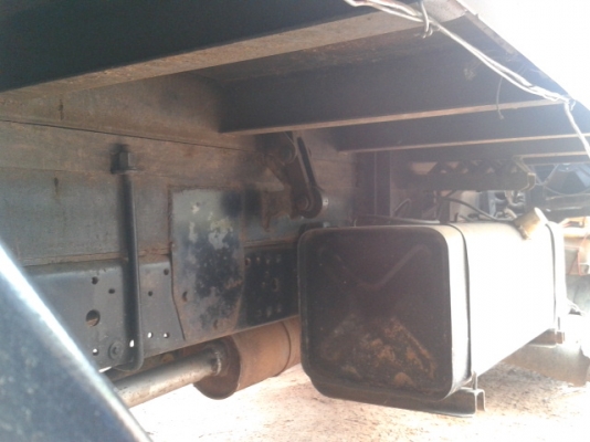 หกล้อดั้ม ISUZU 120 NPR ฝาขาว ปี42 รถห้างแท้ Fหน้าFหลัง แอร์ power สภาพพร้อมใช้