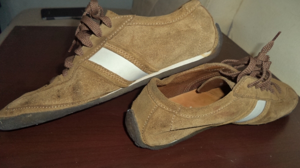 รองเท้า Clarks Originals 41 รองเท้า Clarks Originals 41