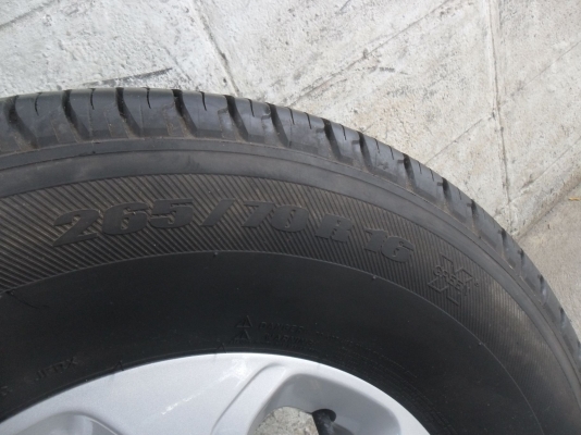 ล้อแม็ก16นิ้ว 6รู เชฟ พร้อมยาง 265/70R16ปี09 สวยๆ 4 ล้อ ราคา 6900 บาท ล้อแม็ก16นิ้ว 6รู เชฟ พร้อมยาง 265/70R16ปี09 สวยๆ 4 ล้อ ราคา 6900 บาท