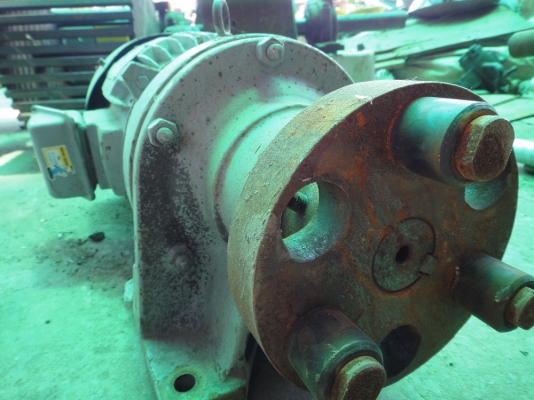 มอเตอร์เกียร์ไซโครไดรฟ์ 5 HP. ของมิตซู ใช้ยาว ๆ มอเตอร์เกียร์ไซโครไดรฟ์ 5 HP. ของมิตซู ใช้ยาว ๆ