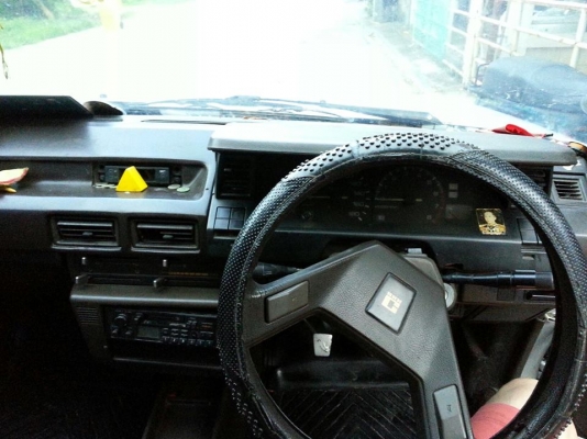 ขาย COLLOLA ปี1987 ราคา 45000 ชลบุรี โทร 0830622124 (โอ๊บ) ขาย COLLOLA ปี1987 ราคา 45000 ชลบุรี โทร 0830622124 (โอ๊บ)