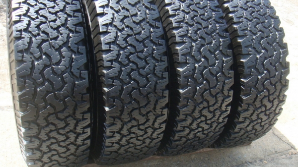 ขายยาง BF Goodrich Allterrain 30 9.5 r15 ดอก10มิล