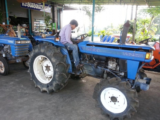 ISEKI TS2510DT เพาเวอร์+2เพลา จากญี่ปุ่น