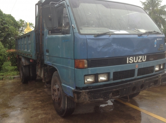 ISUZU หกล้อดัมพ์ ขับดีมาก รถห้างแท้ปี 37 NPR เครื่อง 185 เกียรใหญ่ 6 เกียร เฟืองท้าย F คลัซซี่ดีไม่มีผุ รถใช้งานอยู่ขายตามสภาพ 480,000